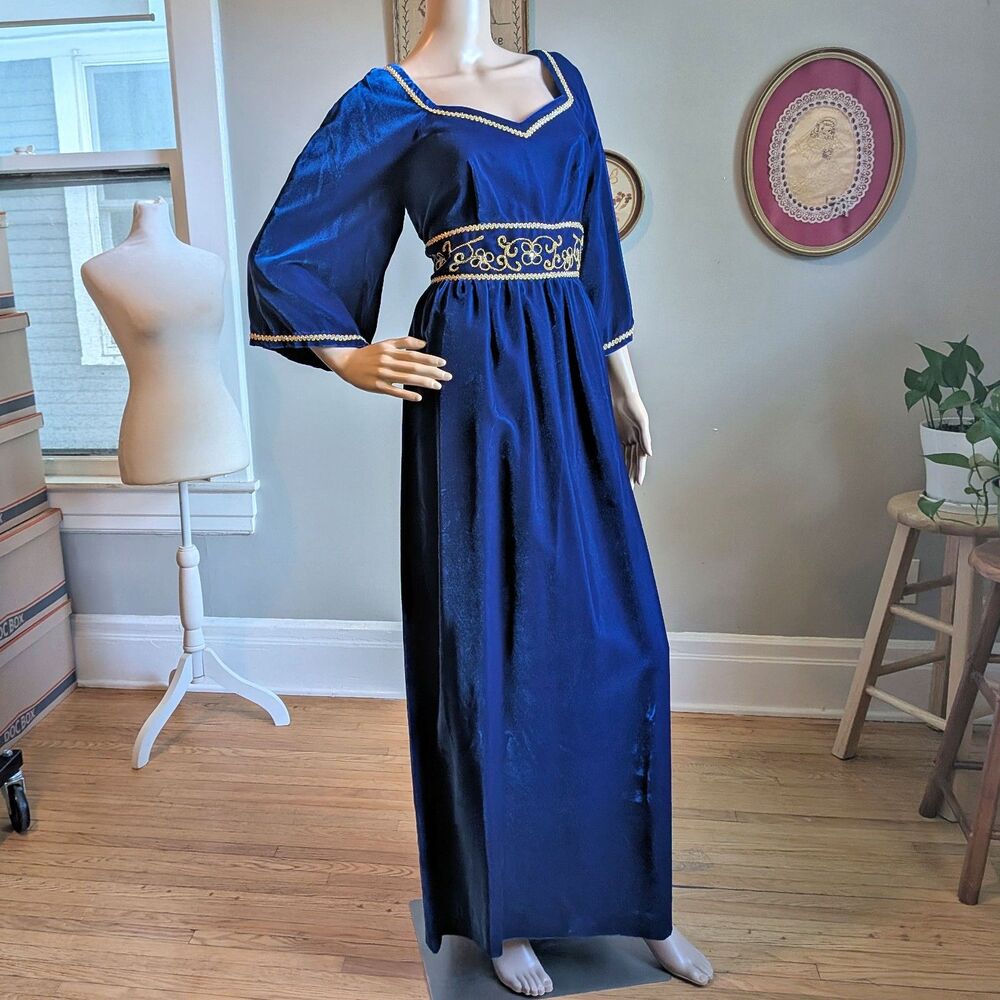 NWT Vintage 1970s Holly Velvet Gown Blue Maxi Dress Renaissance Size 11/12